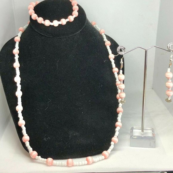 Handcrafted 3pc Jewelry Set Light Pink Beads Necklace Earrings Bracelet NEW - Picture 2 of 7